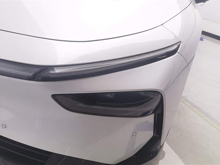 Фото 5 - XPeng F57