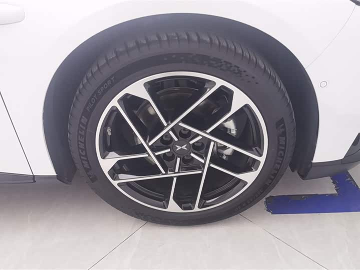 Фото 6 - XPeng F57