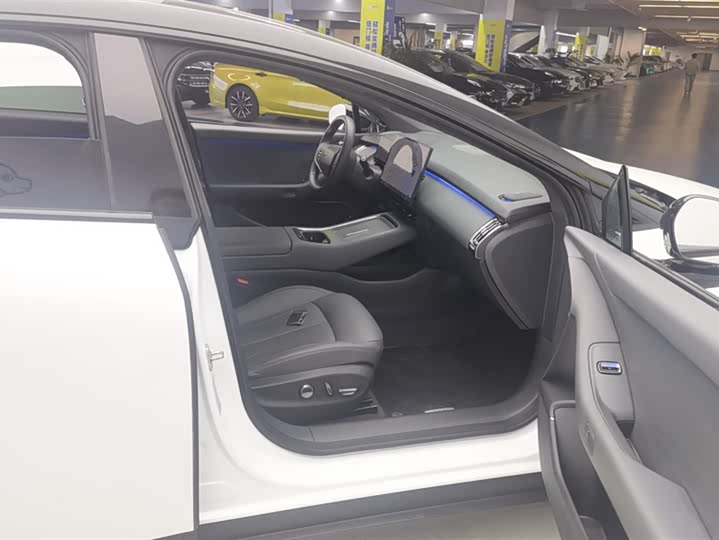 Фото 8 - XPeng F57