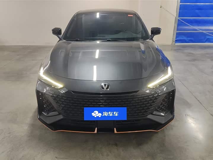 Фото 2 - Changan UNI-V