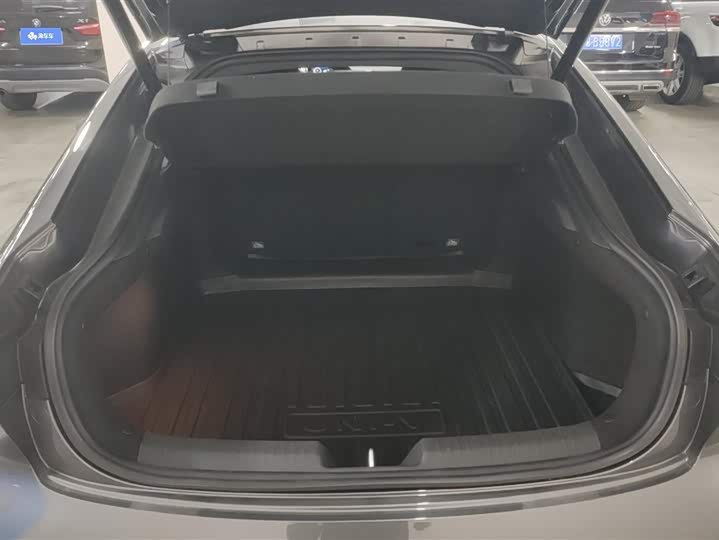 Фото 4 - Changan UNI-V