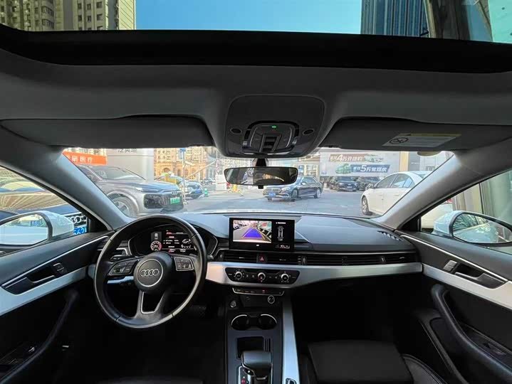 Фото 8 - Audi A4L