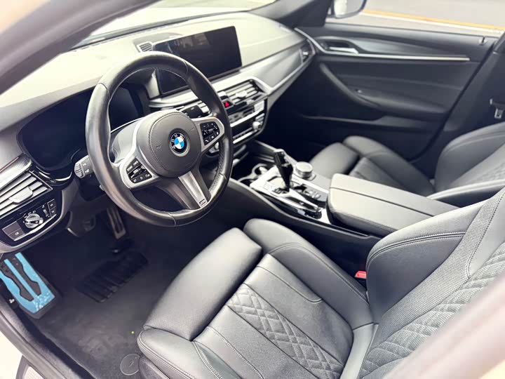 Фото 9 - BMW 5 Series