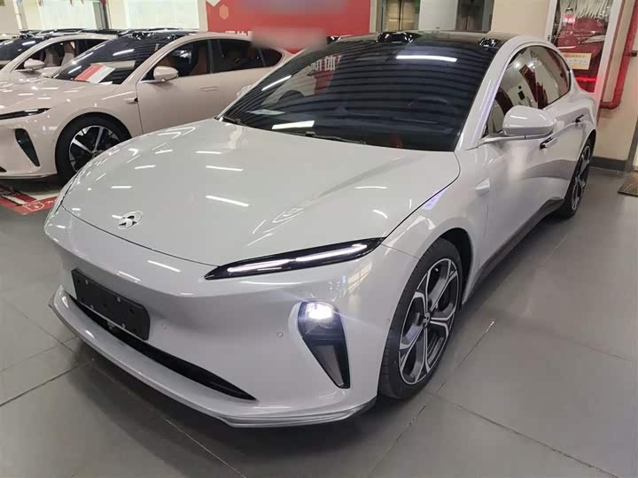 Фото 2 - Nio ET5