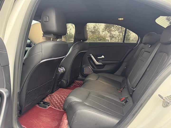 Фото 6 - Mercedes-Benz A-Class