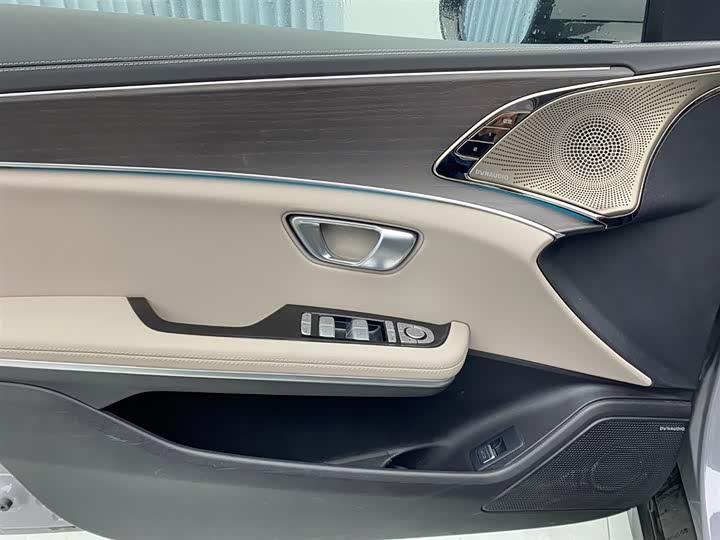 Фото 8 - BYD Han