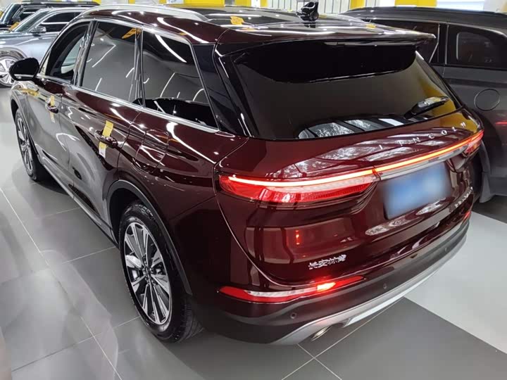 Фото 6 - Lincoln Corsair