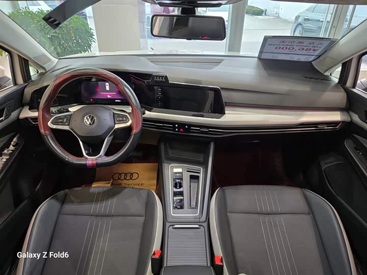 Фото 4 - Volkswagen Golf