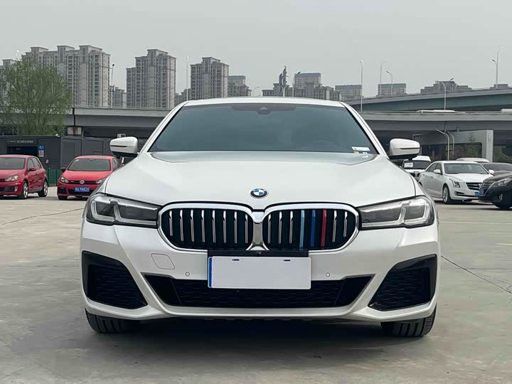 Фото 2 - BMW 5 Series
