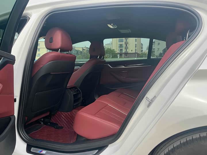 Фото 5 - BMW 5 Series