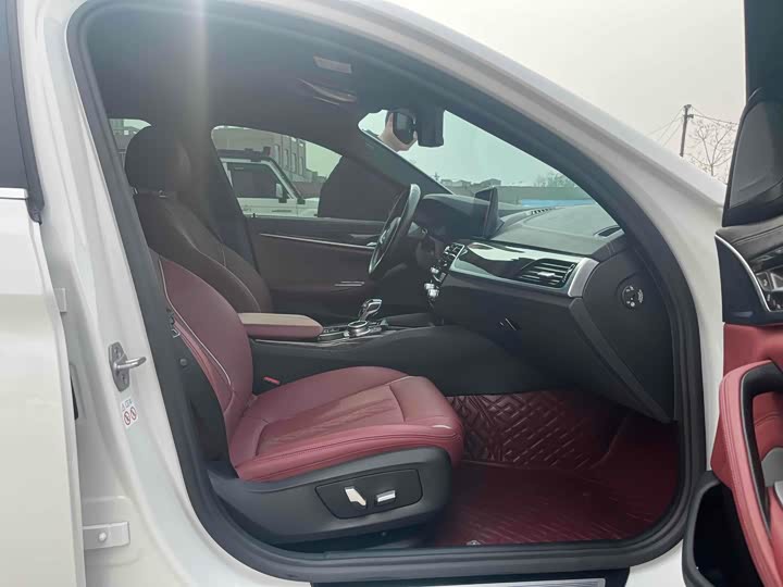 Фото 7 - BMW 5 Series