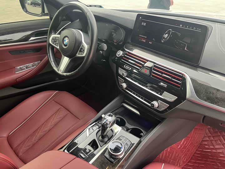 Фото 9 - BMW 5 Series
