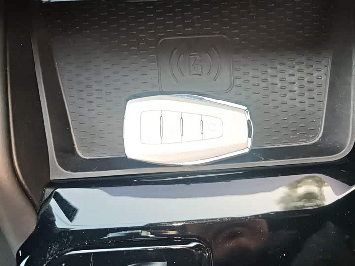 Фото 9 - Geely Preface