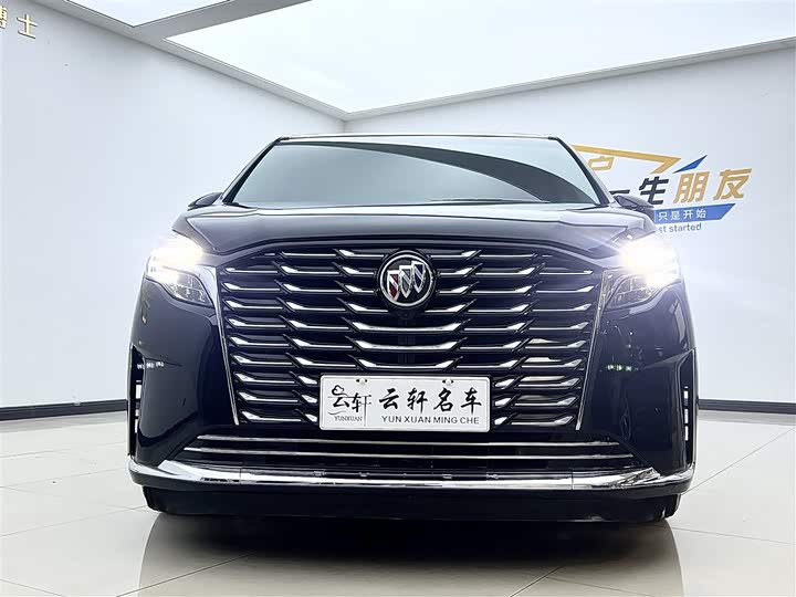 Фото 3 - Buick GL8 ES