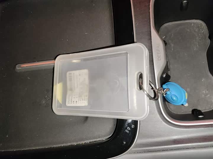 Фото 9 - Changan Deepal S05