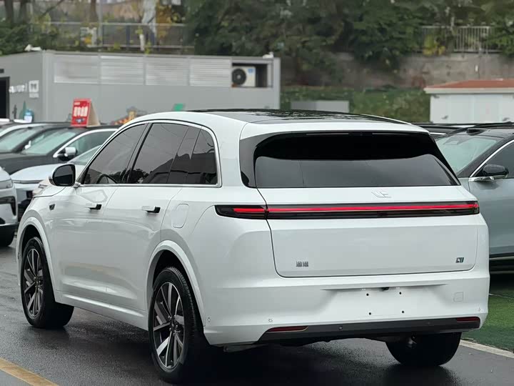 Фото 2 - LiXiang L7