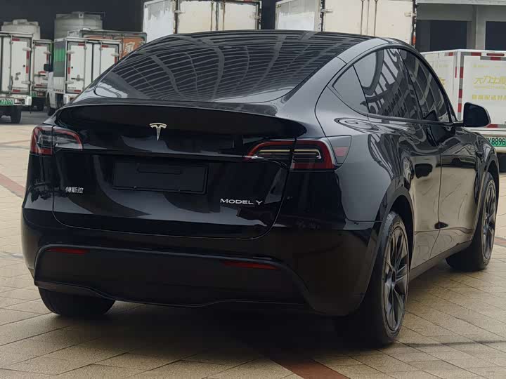 Фото 5 - Tesla Model Y