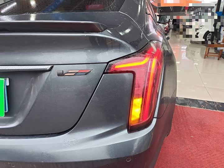 Фото 8 - Cadillac CT5