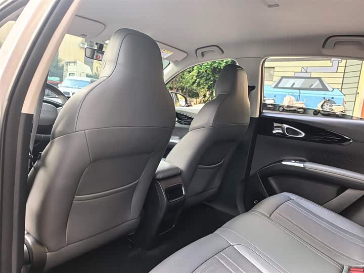 Фото 8 - Geely Galaxy Geome