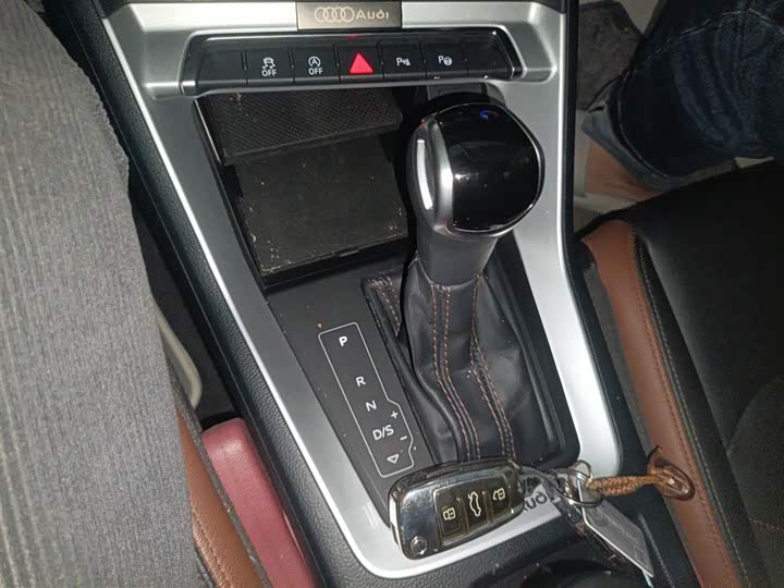 Фото 7 - Audi Q3