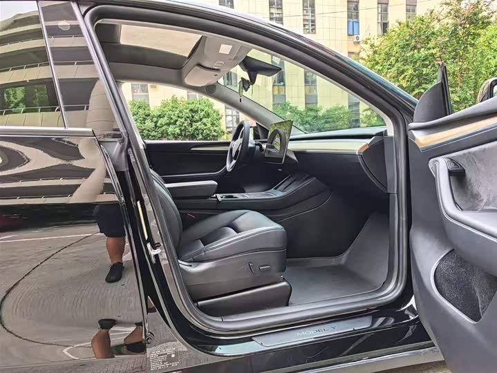 Фото 7 - Tesla Model Y