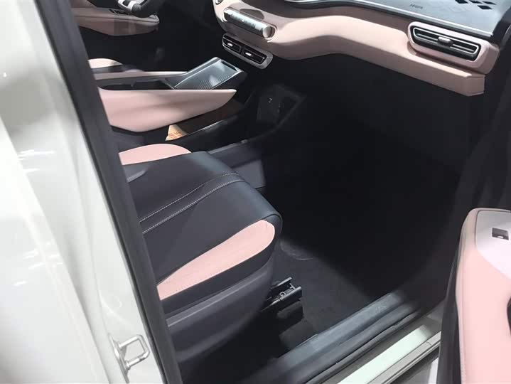 Фото 8 - BYD Seagull