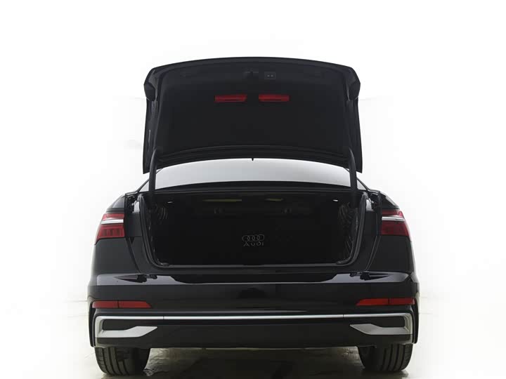 Фото 6 - Audi A6L