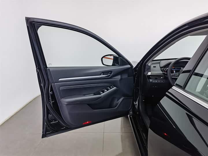 Фото 8 - Nissan Teana