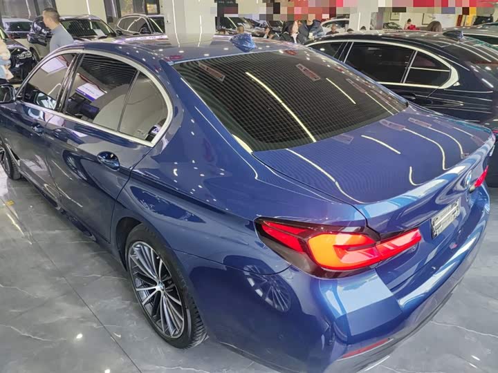 Фото 5 - BMW 5 Series