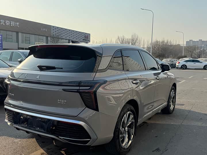 Фото 5 - Hongqi HS3 Hybrid