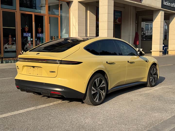 Фото 6 - Nio ET5