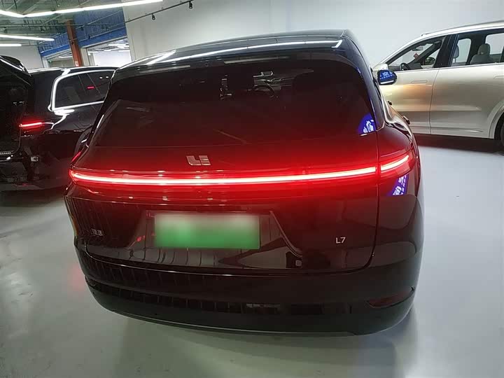 Фото 6 - LiXiang L7