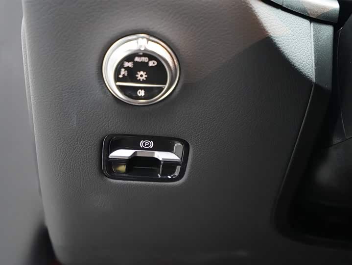 Фото 6 - Mercedes-Benz GLC-Class