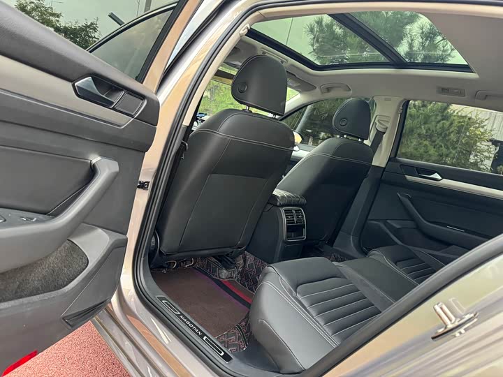 Фото 6 - Volkswagen Magotan