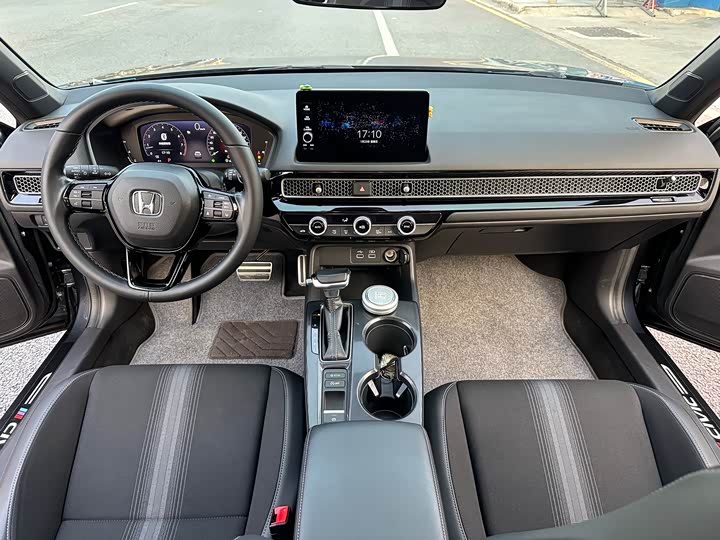 Фото 9 - Honda Civic