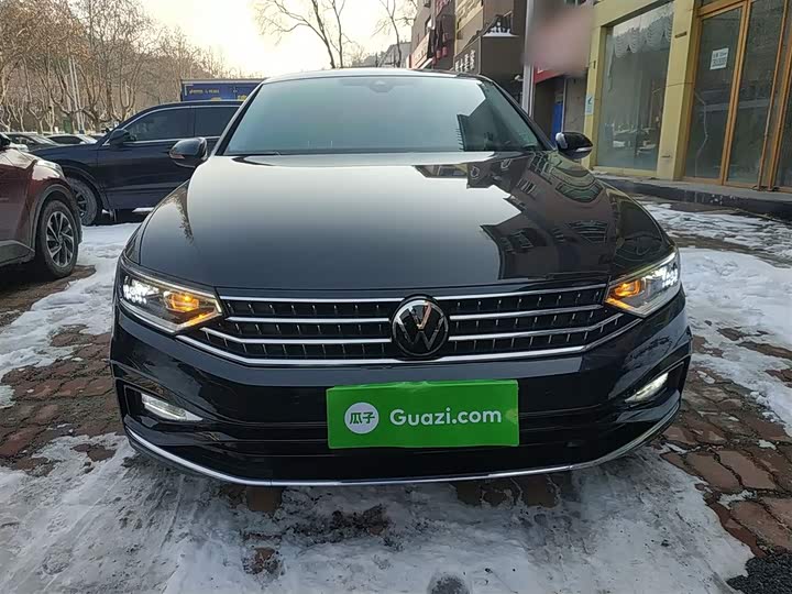 Фото 2 - Volkswagen Magotan