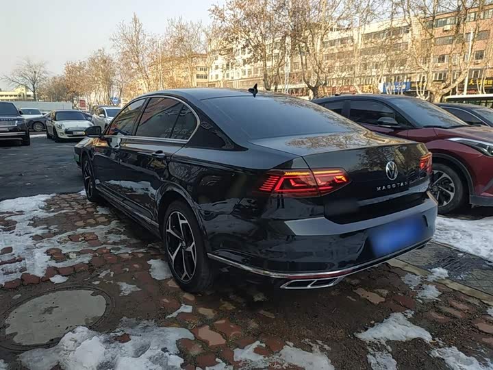 Фото 4 - Volkswagen Magotan