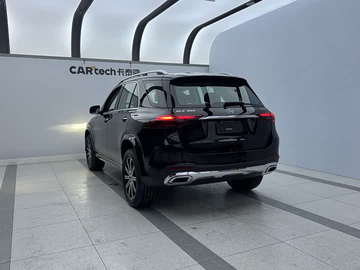 Фото 4 - Mercedes-Benz GLE-Class