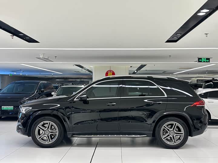 Фото 4 - Mercedes-Benz GLE-Class