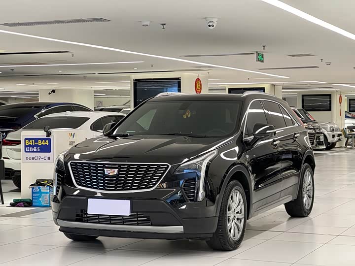 Фото 1 - Cadillac XT4