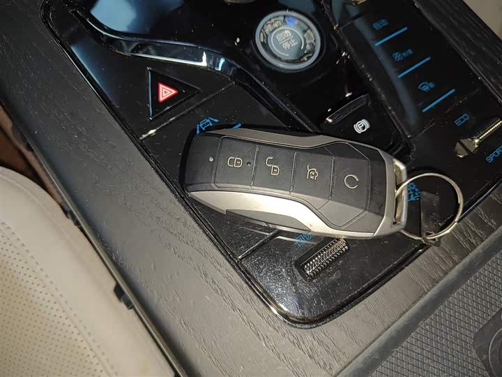 Фото 9 - BYD Han