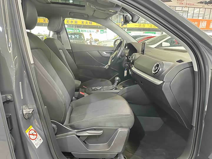 Фото 3 - Audi Q2L