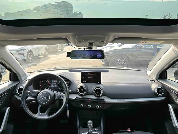 Фото 6 - Audi Q2L