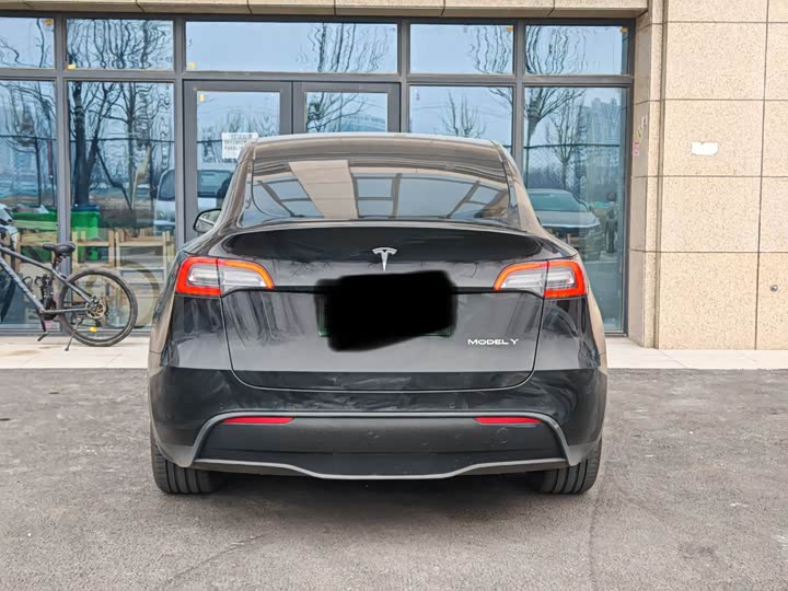 Фото 7 - Tesla Model Y