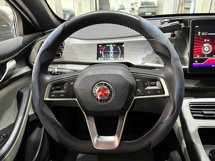 Фото 8 - BYD Qin Plus