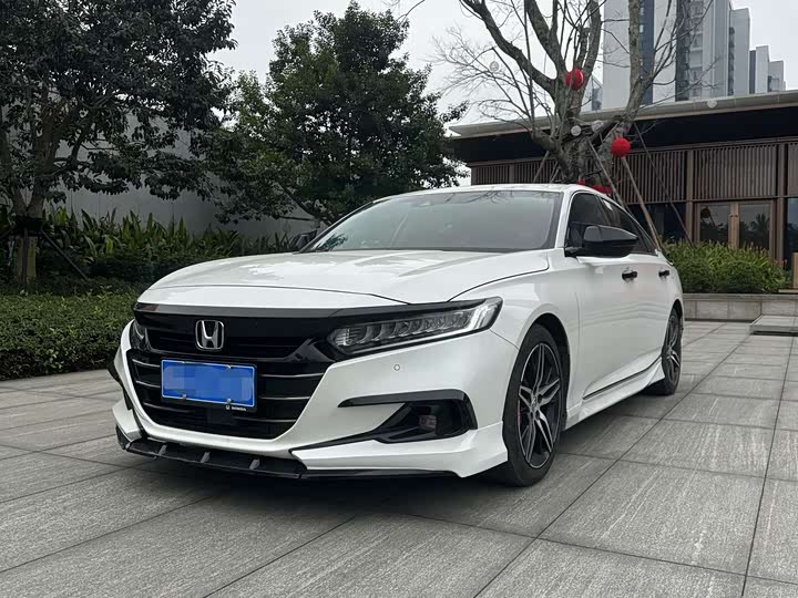 Фото 1 - Honda Accord