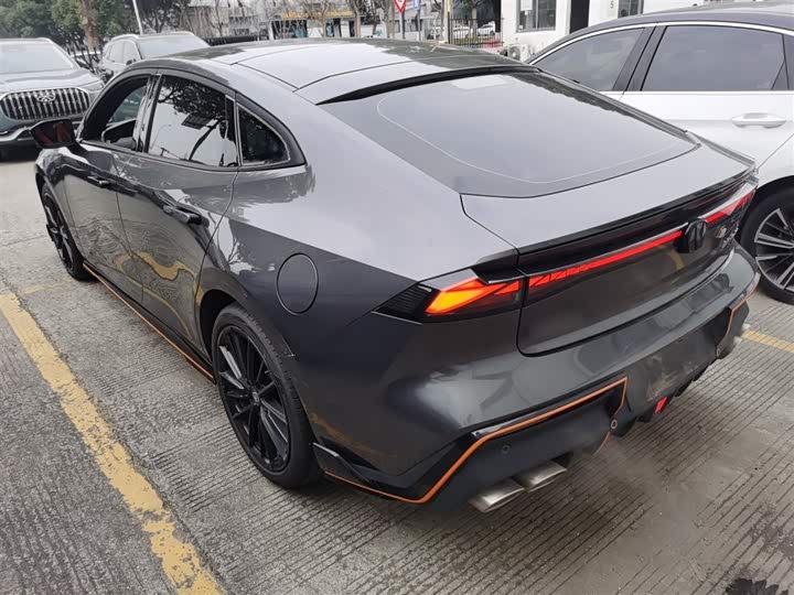 Фото 5 - Changan UNI-V