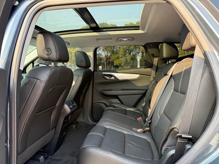 Фото 7 - Chevrolet Blazer