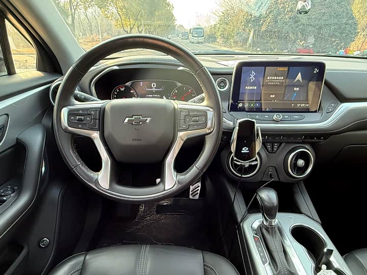 Фото 9 - Chevrolet Blazer