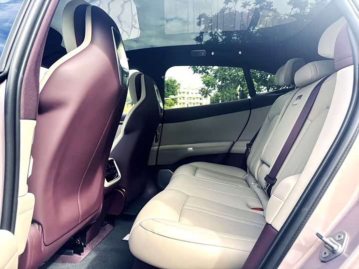 Фото 5 - Xiaomi YU7